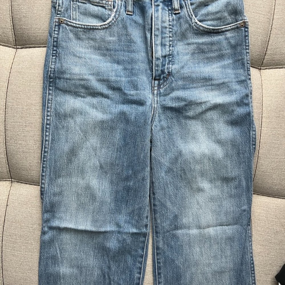 Madewell, 11" High-Rise Flare Jeans in Arbordale Wash, Size 27
